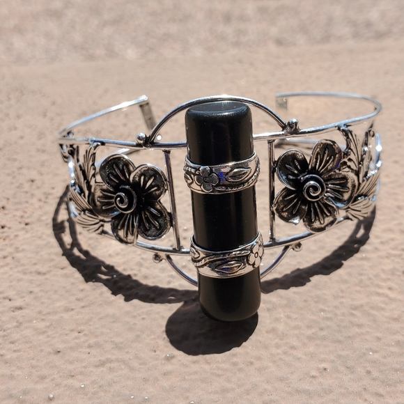 New Cylinder Shaped Black Onyx Silver Bracelet. - Picture 12 of 16